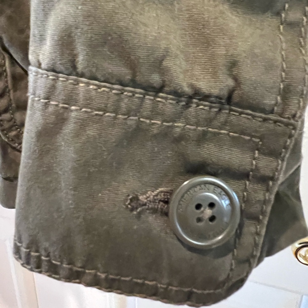 American Eagle Outfitters Olive/Army Green Jacket w/Fleece Hood Size M NWT - Picture 7 of 10
